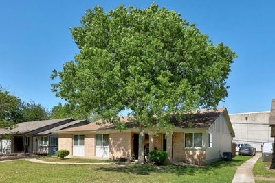 10406 Little Pebble Dr — photo 2