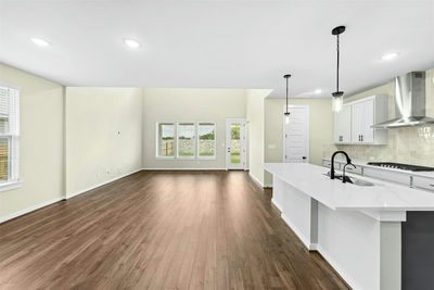 105 Carlsbad Ct — photo 5