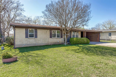 707 Debus Dr — photo 2