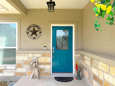 2872 Lakeview Dr — photo 3