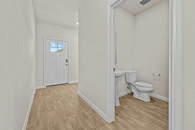 313 NEW ALBANY Ln — photo 4