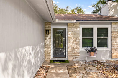 9106 Marsh Dr — photo 2