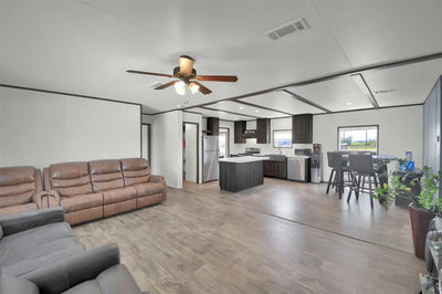 1302 Fm 969 — photo 3