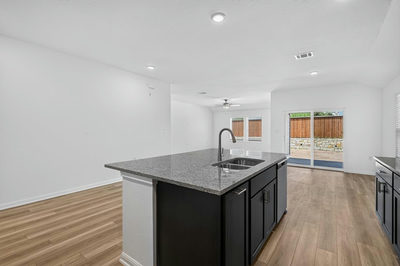 1212 Crumpton Dr — photo 4