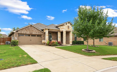 1018 Granbury Cv — photo 3