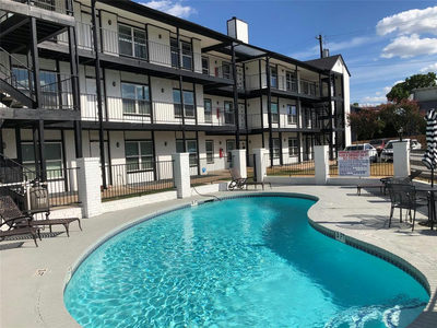 6409 Burns St #107 — photo 3