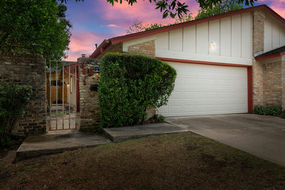 9001 Parkfield Dr #B — photo 2