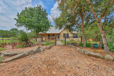 10621 Fm 150 None W — photo 4