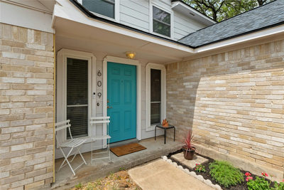 609 Wild Briar Cv — photo 2