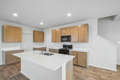 383 Jade St — photo 4