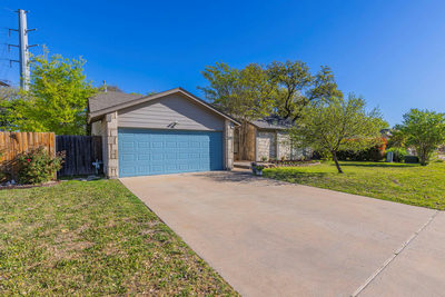 2402 Susan Ln — photo 3