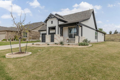 640 Martingale St — photo 3