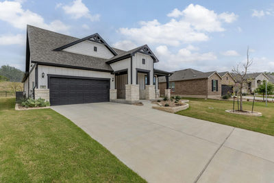 640 Martingale St — photo 2