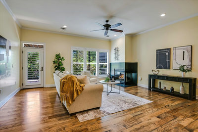 1218 Haven Ln #102 — photo 4