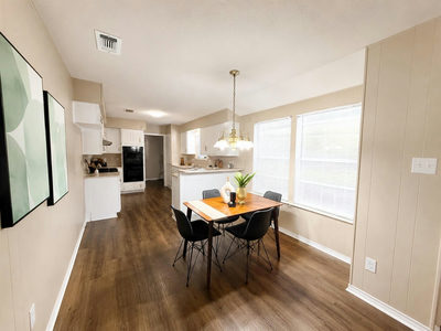 1000 Hollybluff St — photo 4