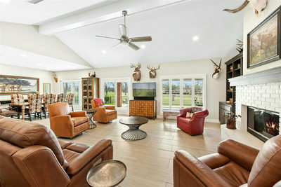407 Olympia Fields St — photo 4