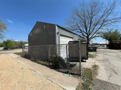 107 N Main St — photo 3