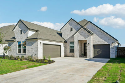 209 Firethorn Rd — photo 2