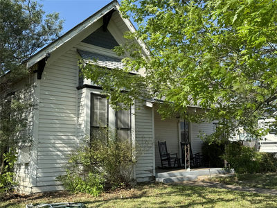 505 E 8th St — photo 2