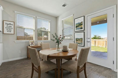301 Greenway Dr — photo 3