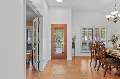 9437 Caves Valley Dr — photo 4