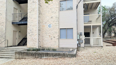 1013 Chestnut St #C2 — photo 2