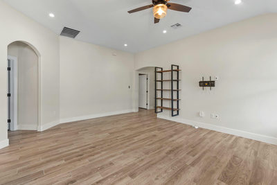 303 W Browning St — photo 5