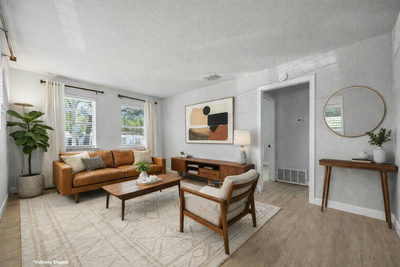 4709 Leslie Ave — photo 3