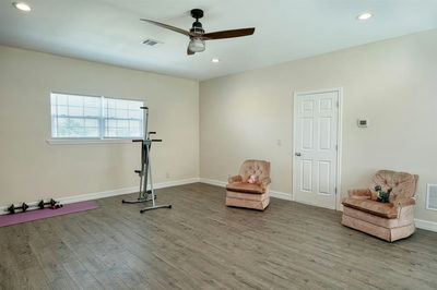 2409 Pecan St — photo 5