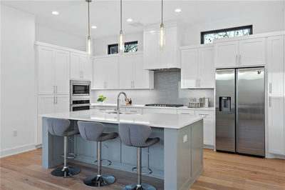 1004 Lott Ave — photo 2