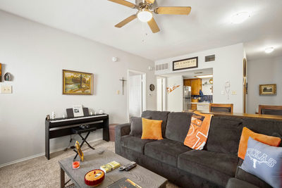 706 W 22nd St #206 — photo 4