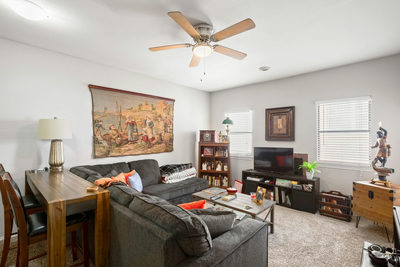 706 W 22nd St #206 — photo 2