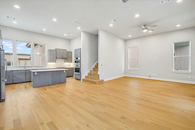 6136 Florencia Ln — photo 3