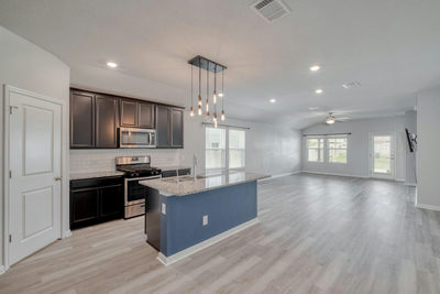 200 Waterway Ave — photo 5
