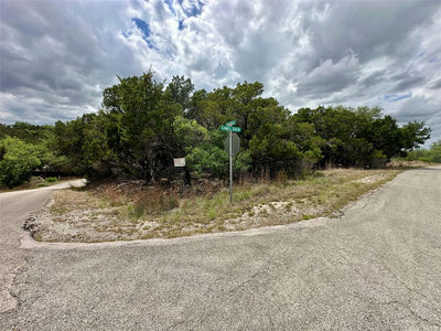 20732 Camel Back St — photo 4