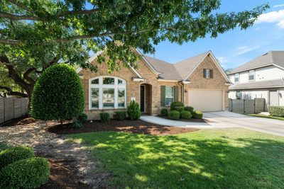 112 Barefoot Park Ln — photo 2