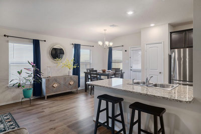 1704 T H Johnson Dr — photo 3