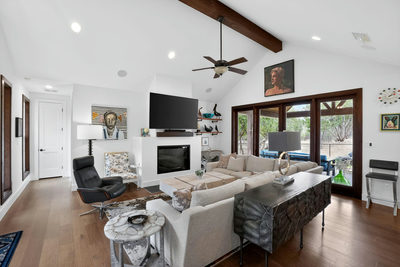 270 Rambling Oaks Dr — photo 4