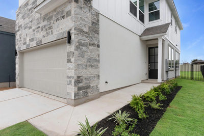 215 Flora Springs Cv — photo 3