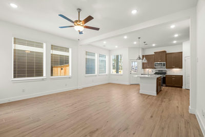215 Flora Springs Cv — photo 2