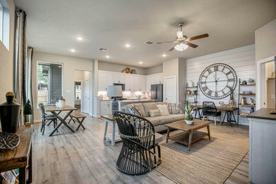 113 Flora Springs Cv — photo 3