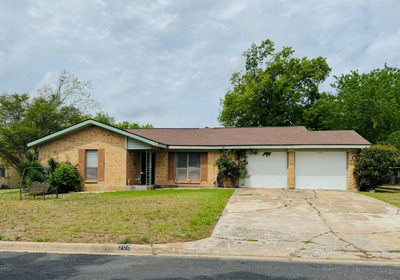 206 Loesch Dr — photo 3