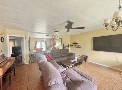 206 Loesch Dr — photo 5