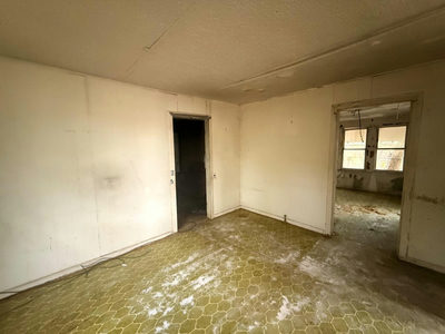 918 S Brazos St — photo 4