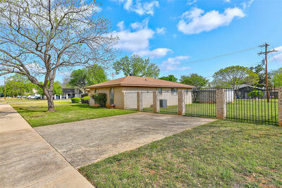 2303 Dawn Dr — photo 3