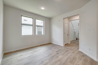 180 Hornet St — photo 3