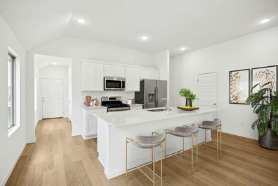 176 Hornet St — photo 2