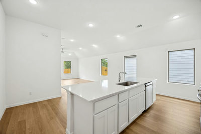 176 Hornet St — photo 5