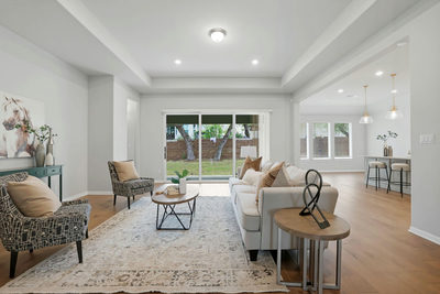 7609 Paruline Dr — photo 2