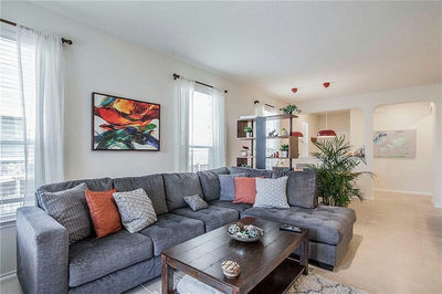 811 Sawbuck Dr — photo 4